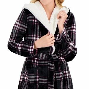 JENNI SCOTCH PLAID PRINTED SHORT SHERPA HOODED ROBE SIZE M/L NWT